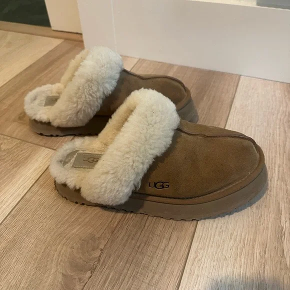 UGG Disquette Slippers Chestnut - Picture 2 of 6